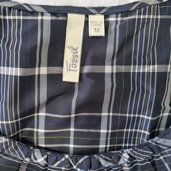 WOMEN'S Fossil Silk Top Shirt Sz M Scoop Neck Ruffle Detail Side Zip - Picture 2 of 12